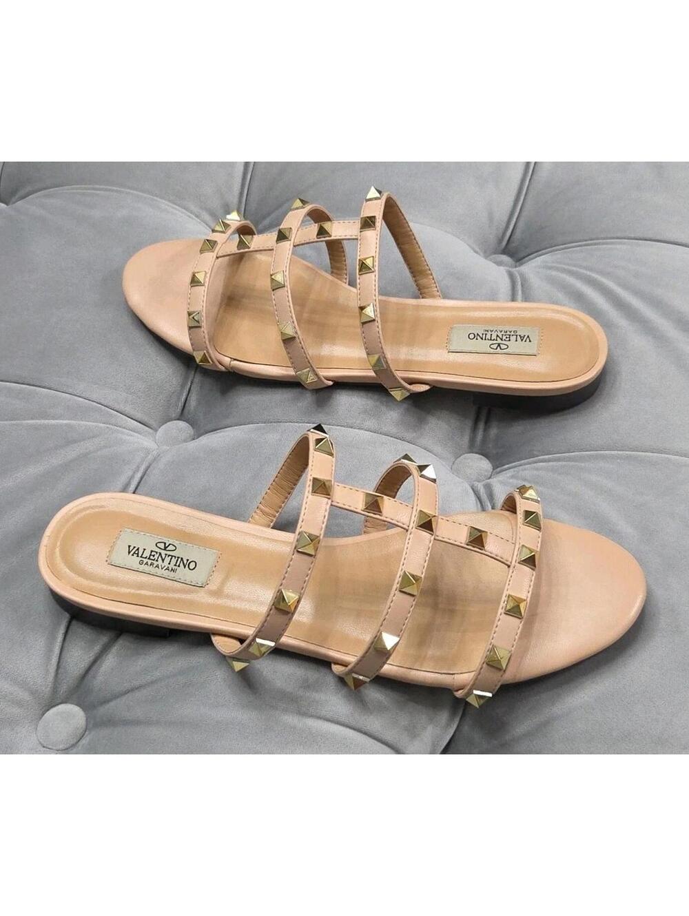 Valentino Garavani Rockstud Cage Beige Leather Flat Sandal Womens Shoe 40 10 New